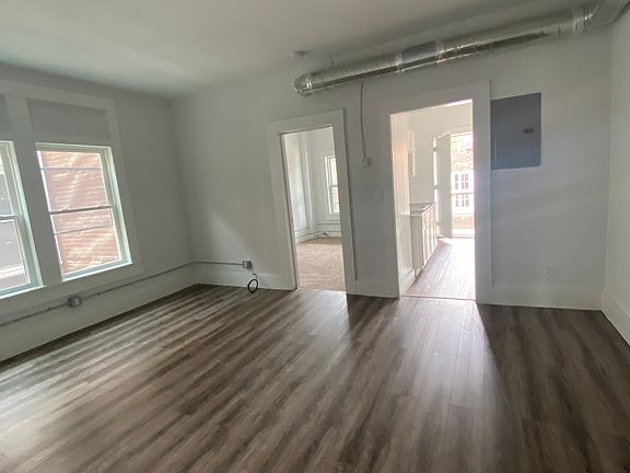 3rd image of 13000 Buckeye Rd #10