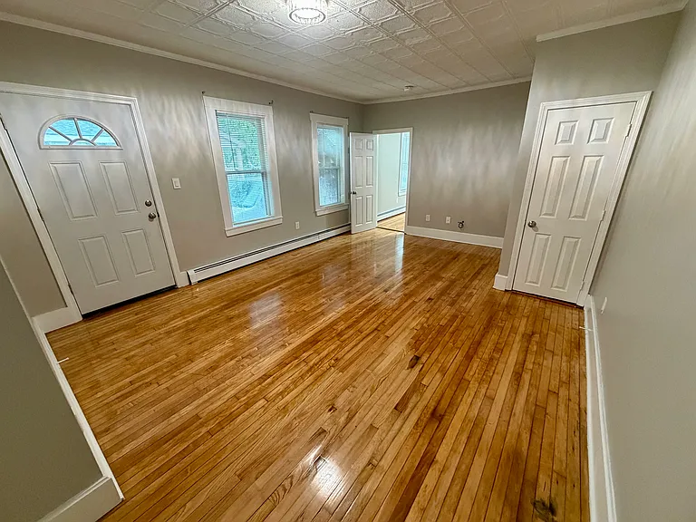 70 Temple St #1 — Photo 18