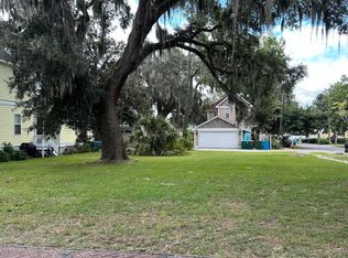 1021 12th St, Port Royal, SC 29935