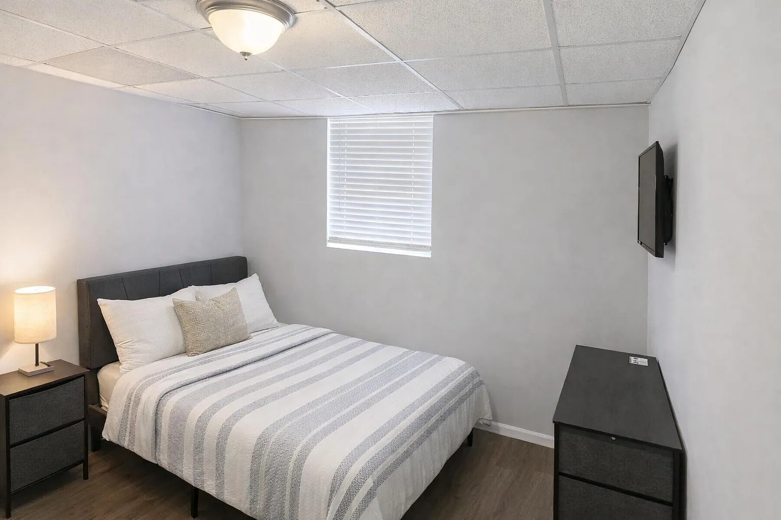 4 bed, 2.0 bath, 1679 sqft, $784 — Photo 1