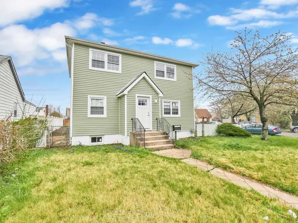 19 Foster Avenue, Valley Stream, NY 11580