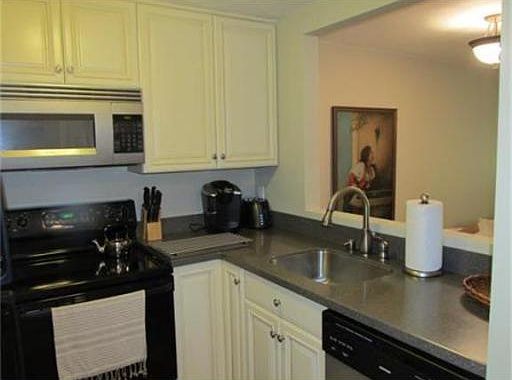 4th image of 86 Westcliff Dr #86