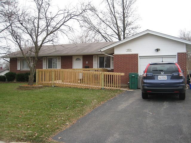 1st image of 2713 Woodridge Dr