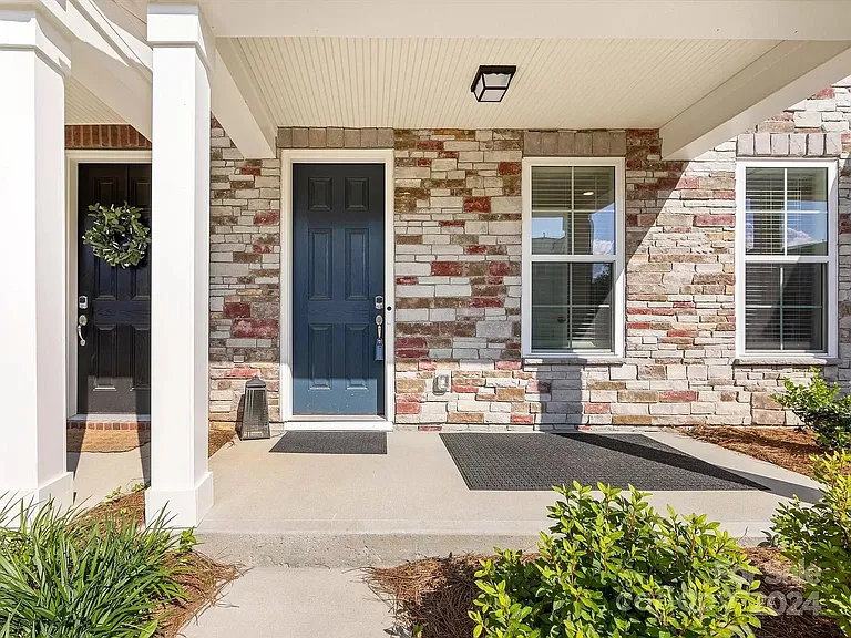 10118 Hemingway Pl — Photo 5