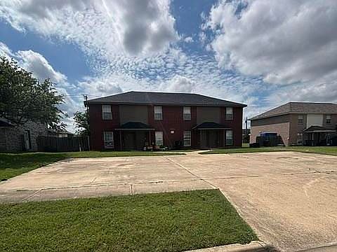 1st image of 4403 Deek Dr APT A