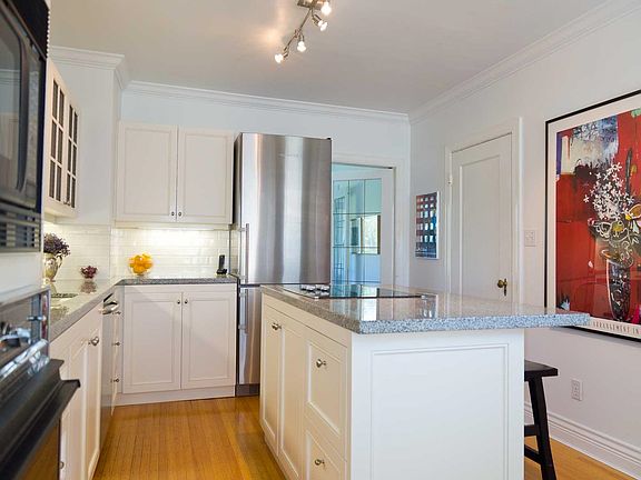 4th image of 3755 Dunbar St