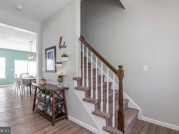 4th image of 3025 Summer Meadow Dr
