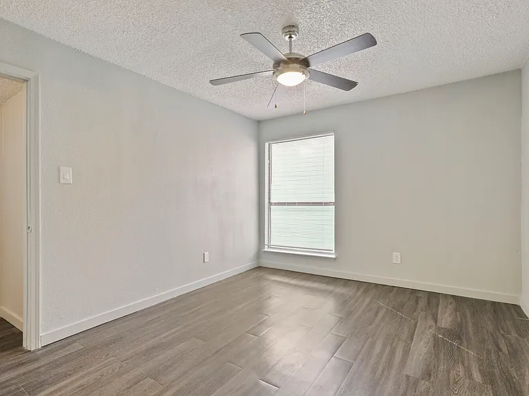 Verde Apartments — Photo 29