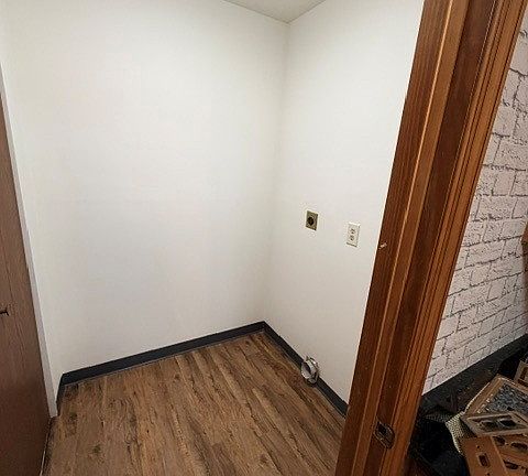 5th image of 2229 Hedgerow Rd Unit B