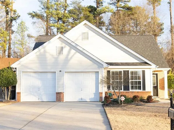 1311 Pine Acre Dr, Sugar Hill, GA 30518