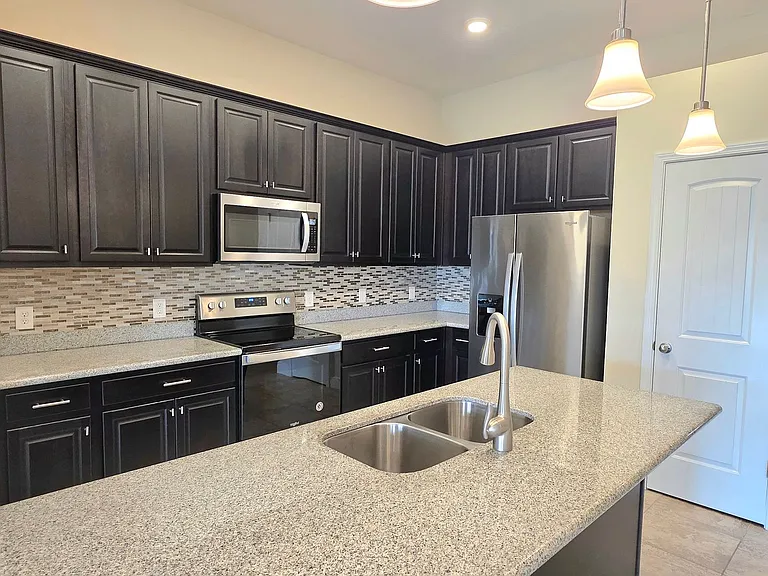 5625 Shooting Star Ct — Photo 4