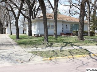 422 S Minnesota St, Redwood Falls, MN 56283