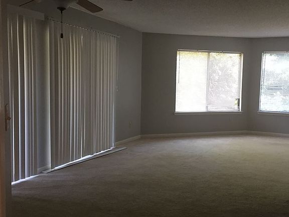 4th image of 55 Bay Dr APT 6101