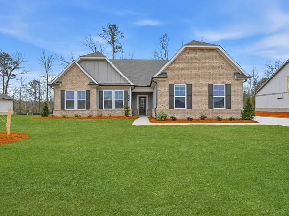 204 Flat Shoal Dr, Bonaire, GA 31005