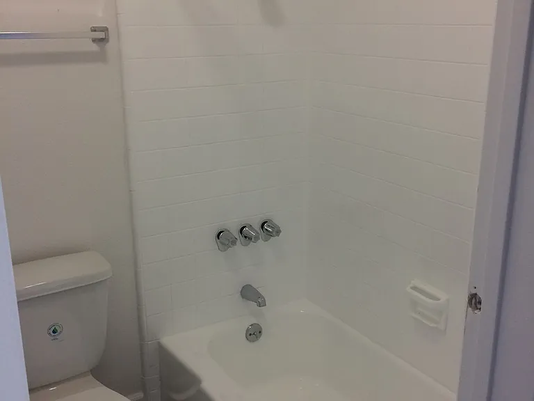 RiverSoto Apartments LLC — Photo 15