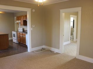 1138 7th St, Boonville, MO 65233
