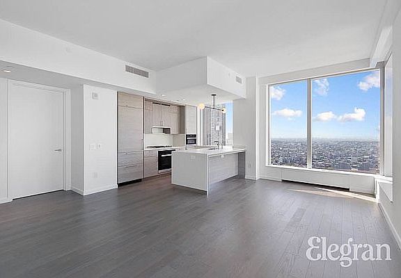 4th image of 1 City Poin APT 53H