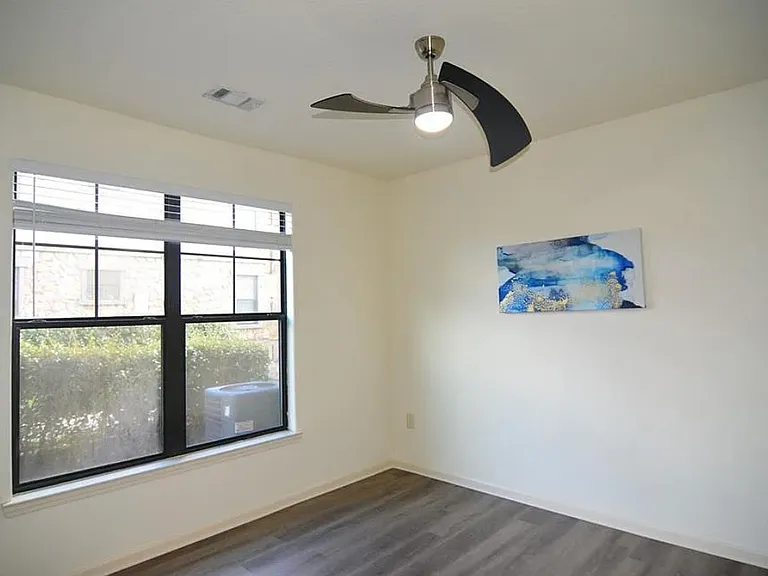 910 Charo Pkwy #312 — Photo 13