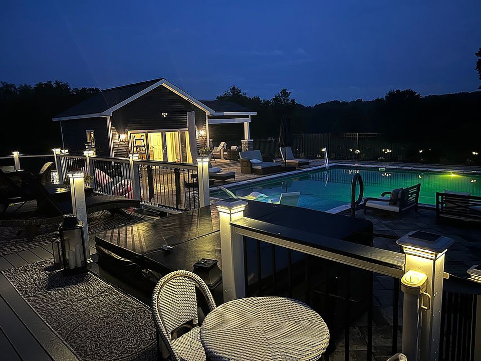 1st image of 3 Countryside Ct