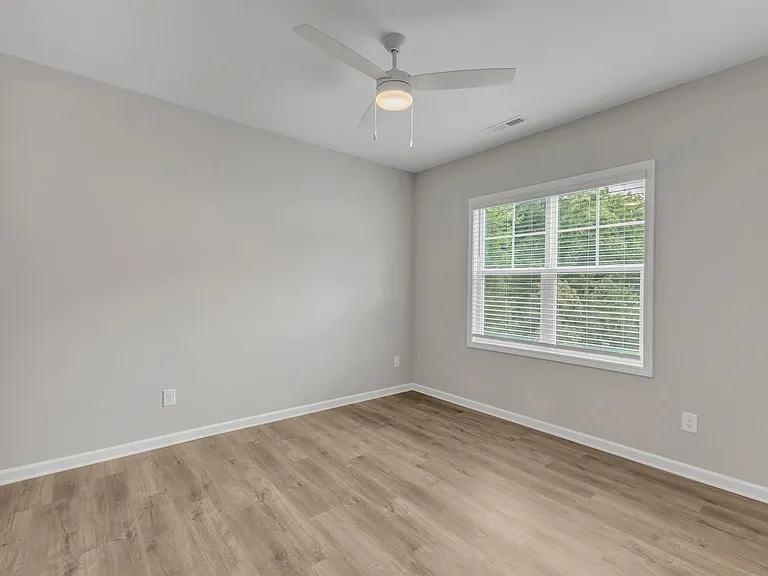 1720 Ballard Dr — Photo 29