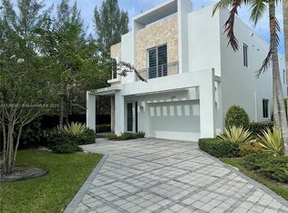 6855 NW 103rd Ave, Doral, FL 33178
