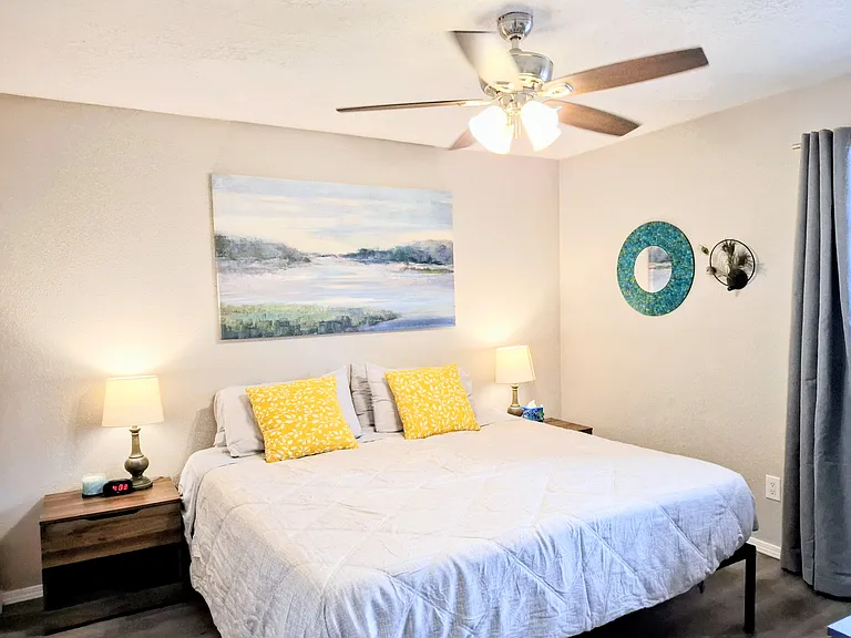 1406 Pennsylvania St NE #4 — Photo 35