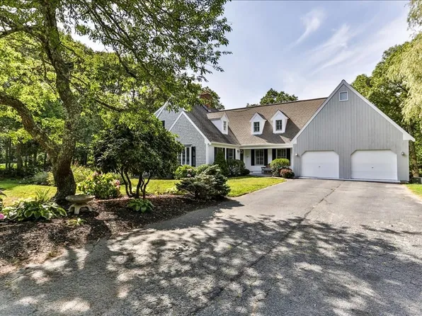 585 Bay Ln, Barnstable, MA 02630