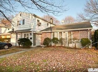 171 Fairfield St, Valley Stream, NY 11581