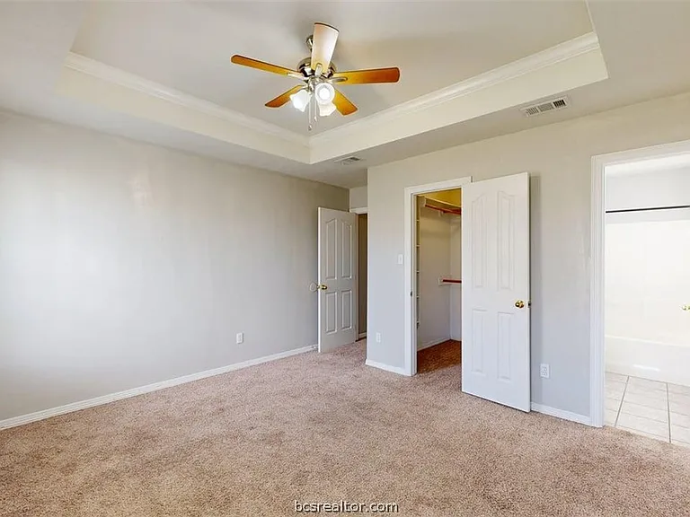2404 Trace Mdws — Photo 15