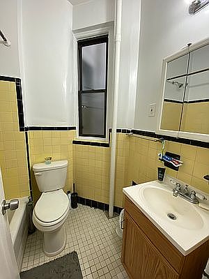 4th image of 51 7th Ave S APT 4D