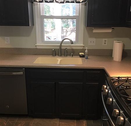 3rd image of 508 Forest Ln