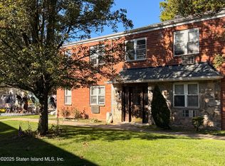 18 Bay Ter #1C, Staten Island, NY 10306
