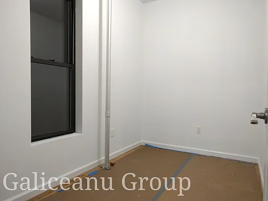 Rented by Lexington Real Estate Group | media 37