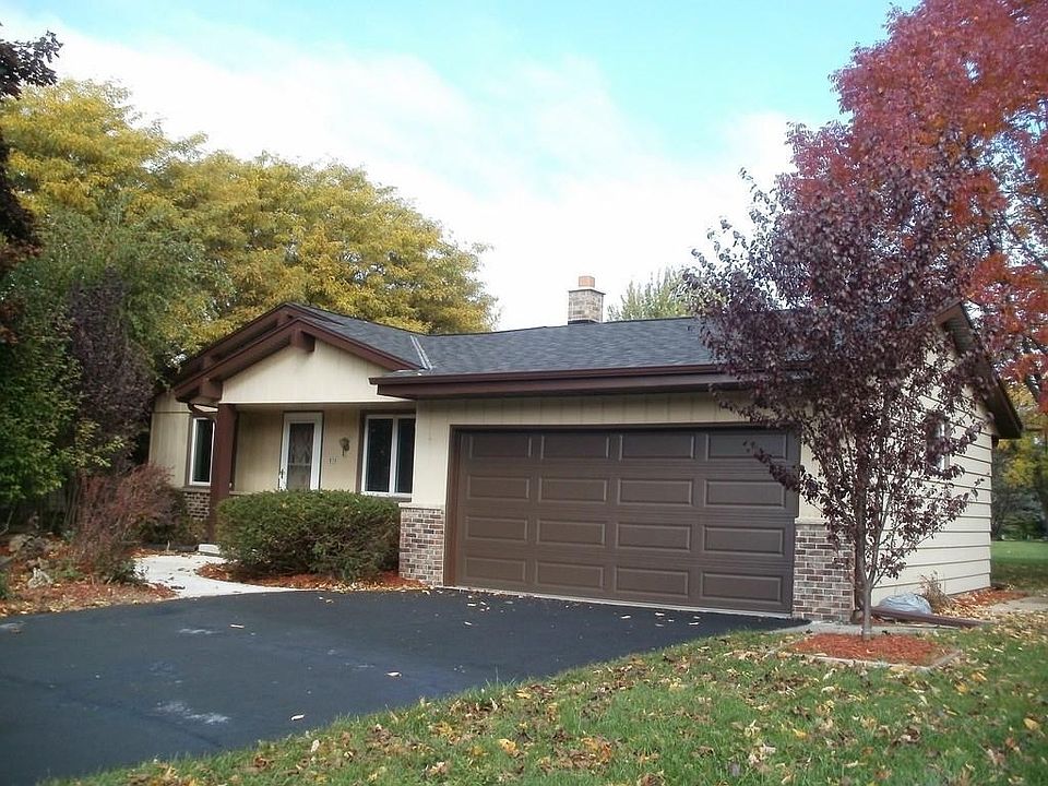 1st image of 830 Oxford Dr