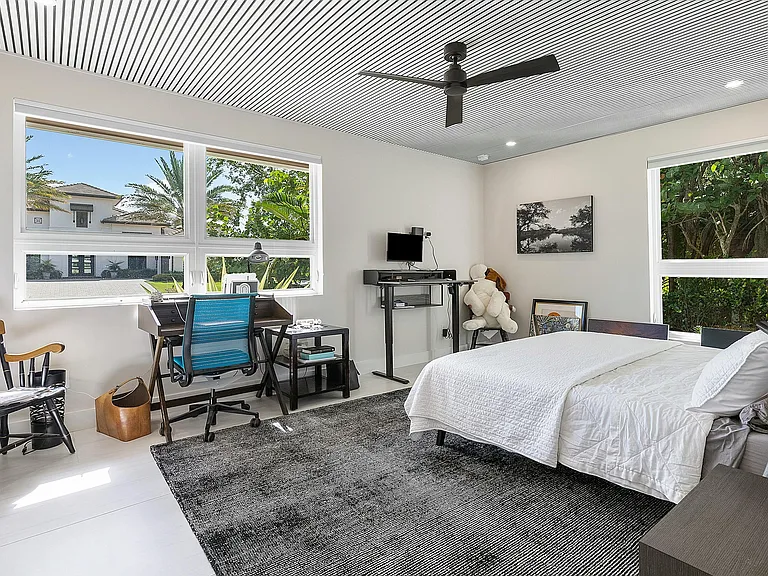 6879 SE South Marina Way — Photo 34