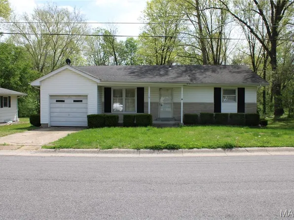 118 Dawn Dr, Washington, MO 63090