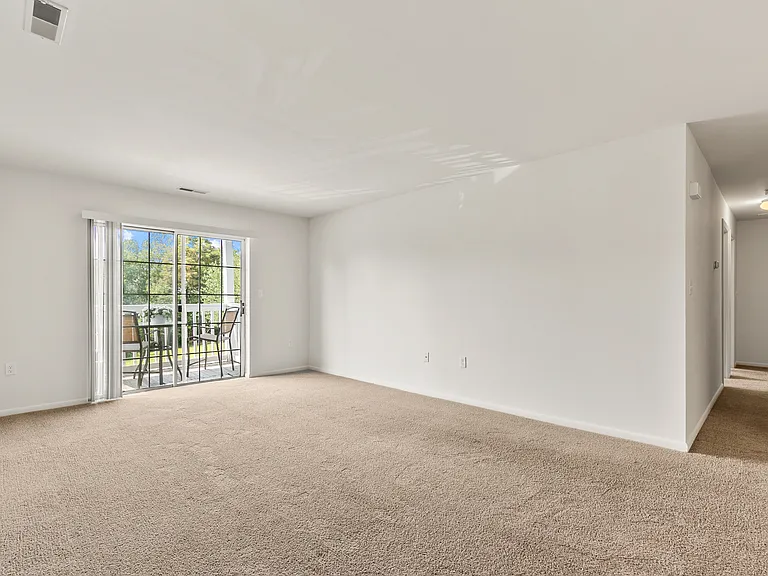 California Apartments — Photo 51
