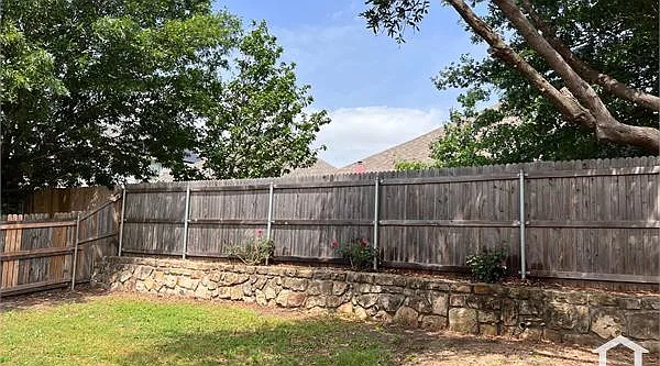 2109 Michelle Creek Dr — Photo 17
