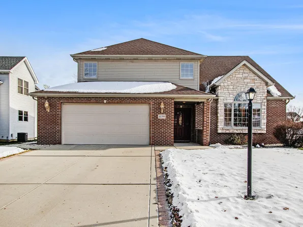 10399 Pike St, Winfield, IN 46307