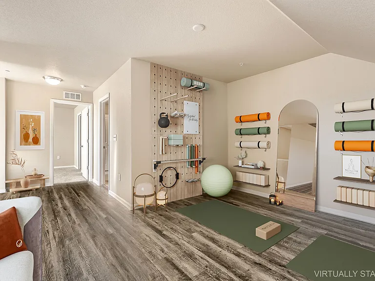 Maple Leaf Townhomes — Photo 7