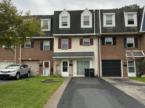 145 Sutcliffe Ln, Conshohocken, PA 19428