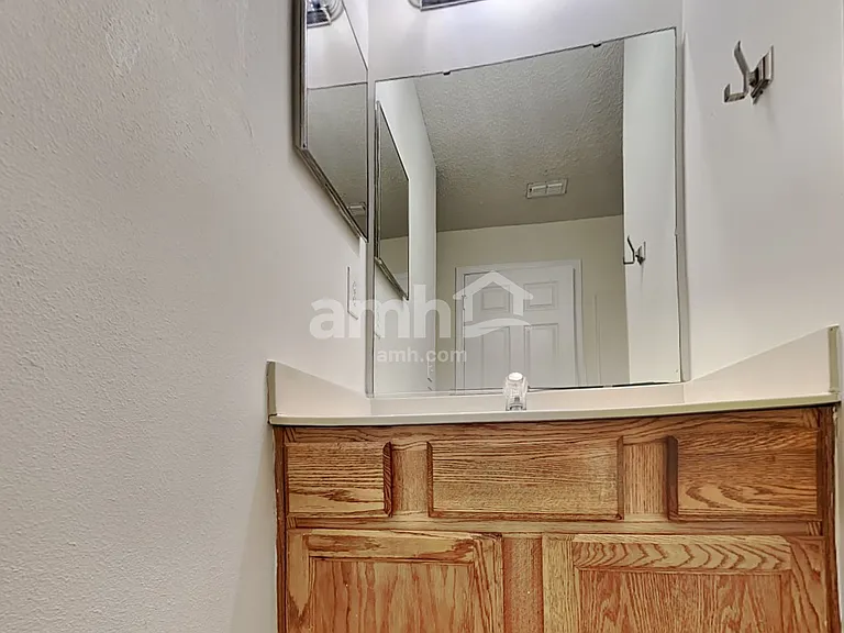 2737 Taylor Hill Dr — Photo 13