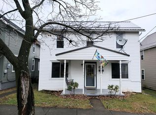 106 W Halley St, Mount Union, PA 17066