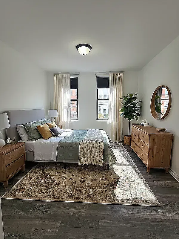 23-50 31st Avenue — Photo 3