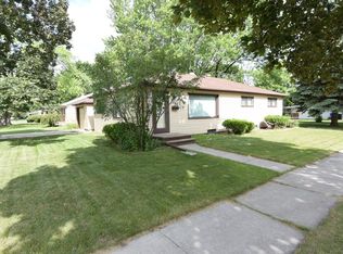 2003 N Alexander St, Appleton, WI 54911