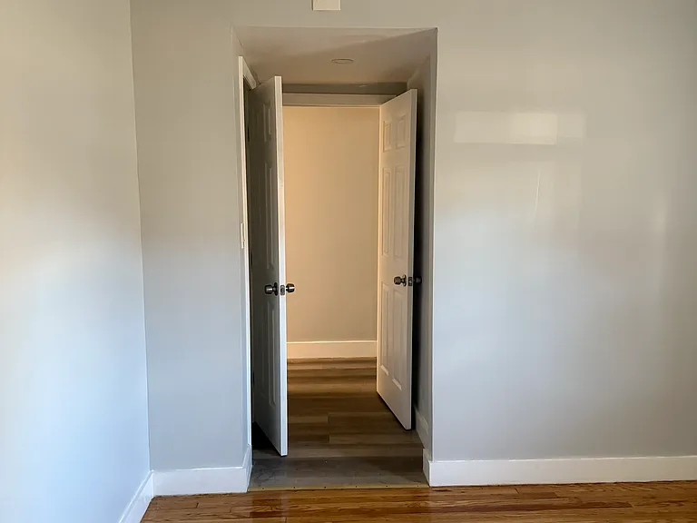 516 S Cherry St — Photo 17