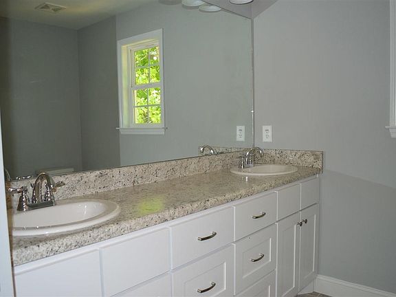 4th image of 65 Woodland Dr #65