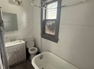 6113 Lawn Ave #4, Cleveland, OH 44102