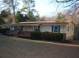 202 Lane Rd, Lenoir City, TN 37772
