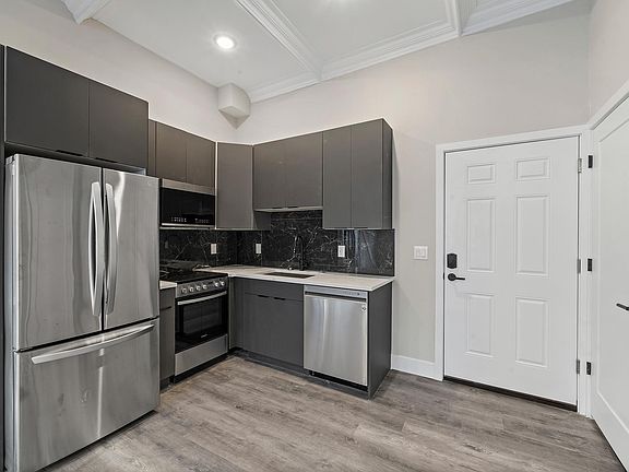 5th image of 1732 N 22nd St Penthouse 1